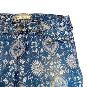 Free People Boho Jeans Size 28